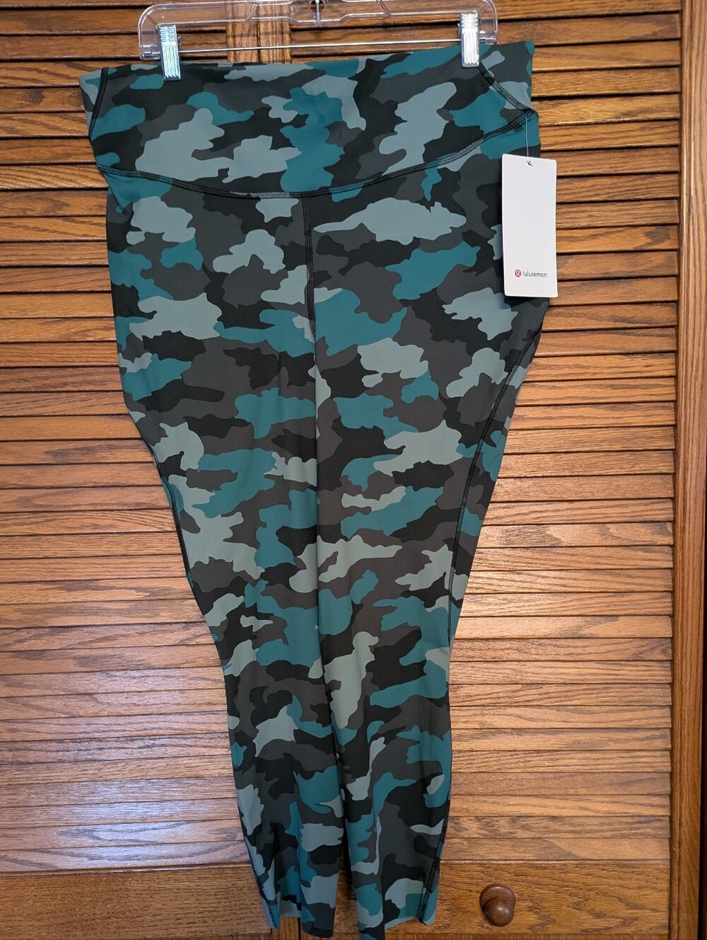 Lululemon New Bass Pace HR Tight 25-in Blue Camo Leggings Size 18